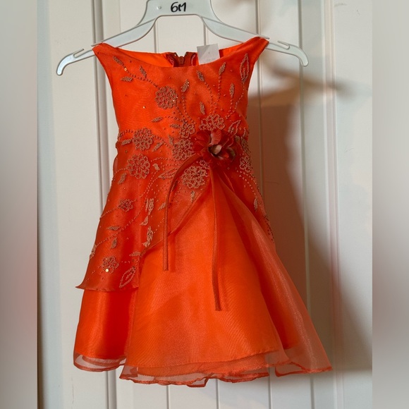 New 6 Month (Size S) Victoria Made In USA Pageant Dress, Orange 3 Layer Zip Back - Picture 1 of 8
